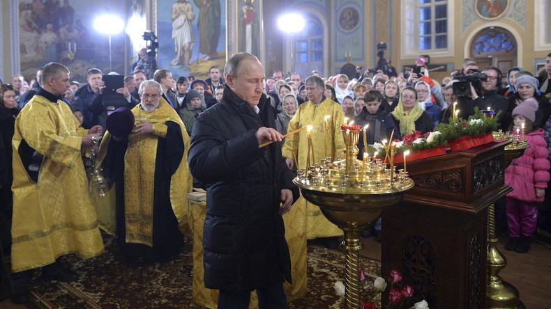 Vladimir Poutine célèbre les «valeurs traditionnelles» de la Russie au synode des évêques orthodoxes