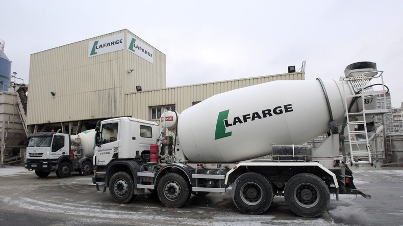 «Ordinateurs passés à l'eau de javel» : l'ONG Sherpa accuse Lafarge d'entrave à la justice (VIDEO)