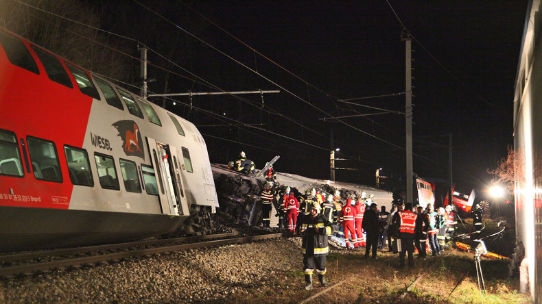 Une vingtaine de blessés légers dans la collision de deux trains près de Vienne