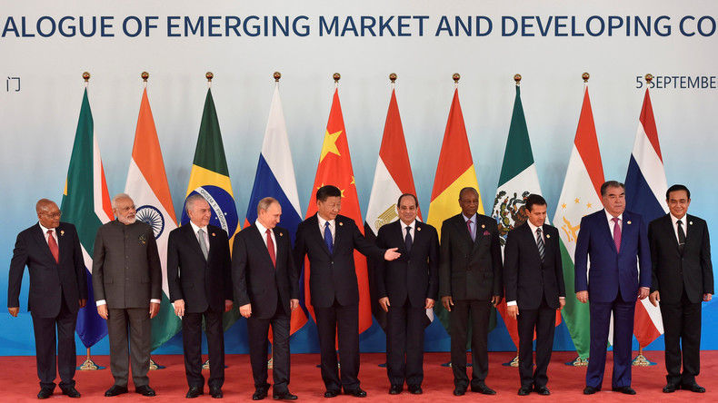 Vers la création d'une monnaie virtuelle commune aux BRICS et aux Etats de l'Union eurasienne ?
