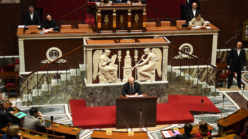 «On a merdé» : l'hémicycle clairsemé de l'Assemblée nationale pour commémorer le Traité de l'Elysée