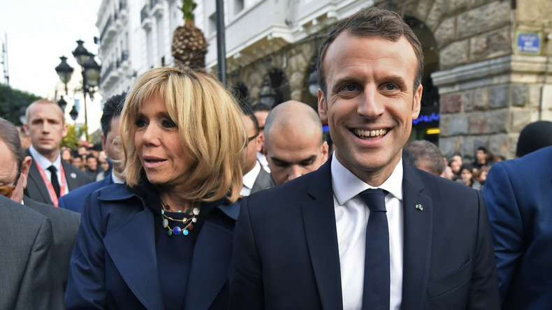 Hasard ou coup de com' bien huilé ? L'échange entre une passante et Emmanuel Macron interroge