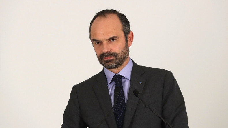 «N'importe quoi. Montrez-moi votre carte !» : quand un SDF ne reconnaît pas Edouard Philippe