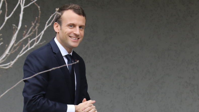 Hormis une mention de la Corse dans la Constitution, Macron ne cède rien aux nationalistes