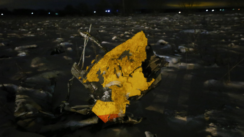 Le crash du vol 6W703 près de Moscou filmé par une caméra de surveillance (VIDEO)