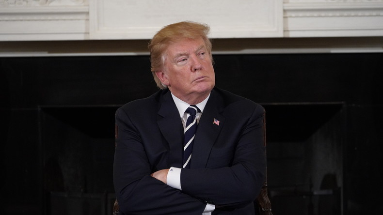 Trump envisage d'armer les enseignants après la tuerie de Floride