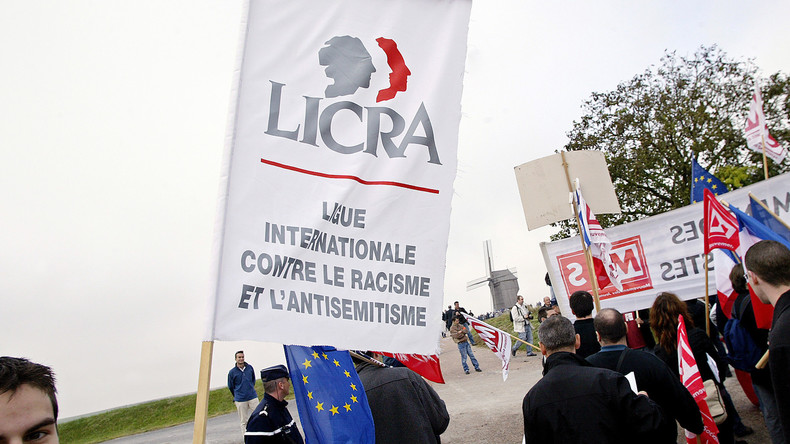 Raciste, la Licra ? Un dessin en référence à l'affaire Mennel enflamme Twitter