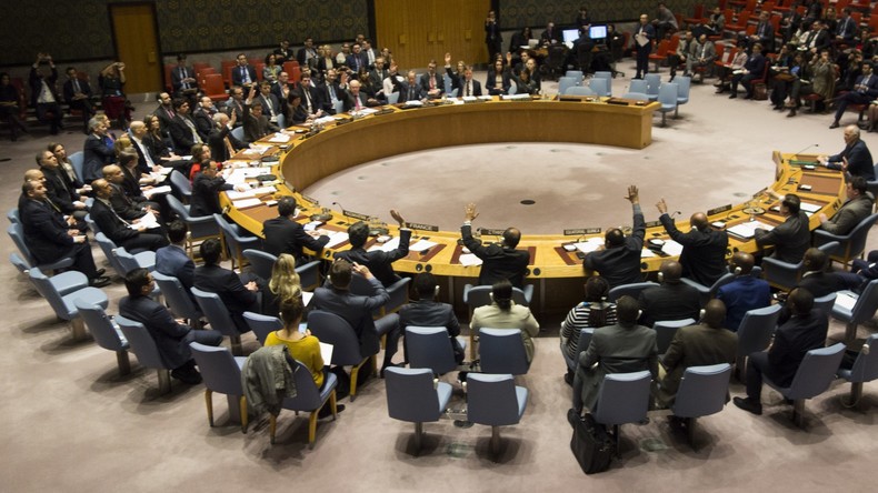 Le Conseil de sécurité de l'ONU adopte  à l'unanimité une résolution sur un cessez-le-feu en Syrie