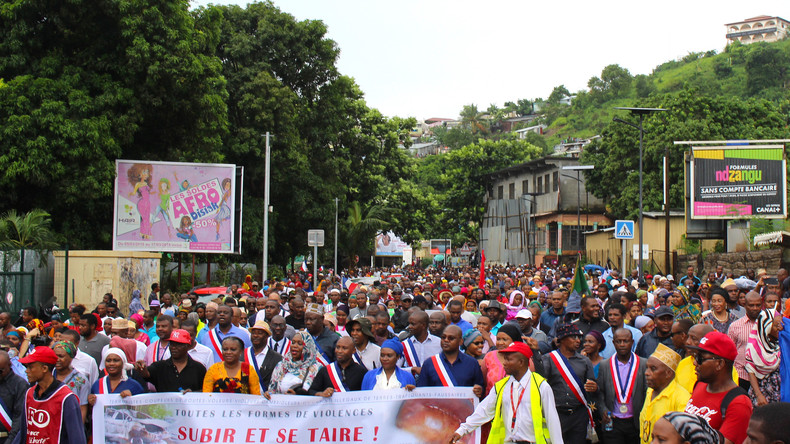 Mayotte : la mobilisation contre l'insécurité ne faiblit pas, Girardin va se rendre sur place