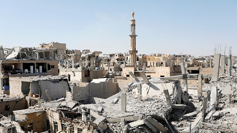 «Retournez à Raqqa [...], enterrez les cadavres» : Poutine à une journaliste américaine
