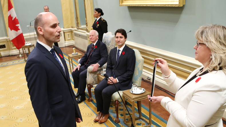 Le Canada bannit la formule de politesse «madame» et «monsieur» dans l'administration publique