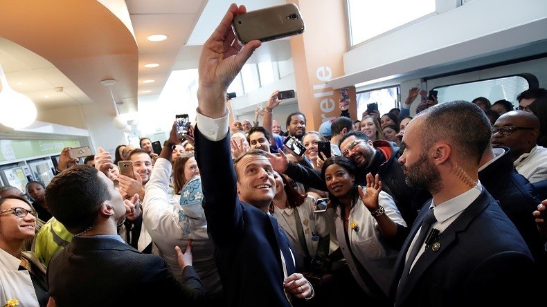 Macron annonce un fonds public de 1,5 milliard d'euros pour développer l'intelligence artificielle