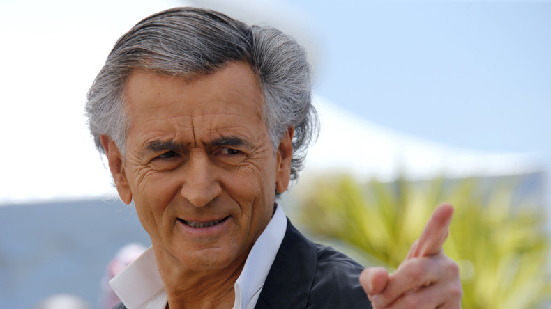 BHL vole au secours de Nicolas Sarkozy et défend une «guerre juste» en Libye