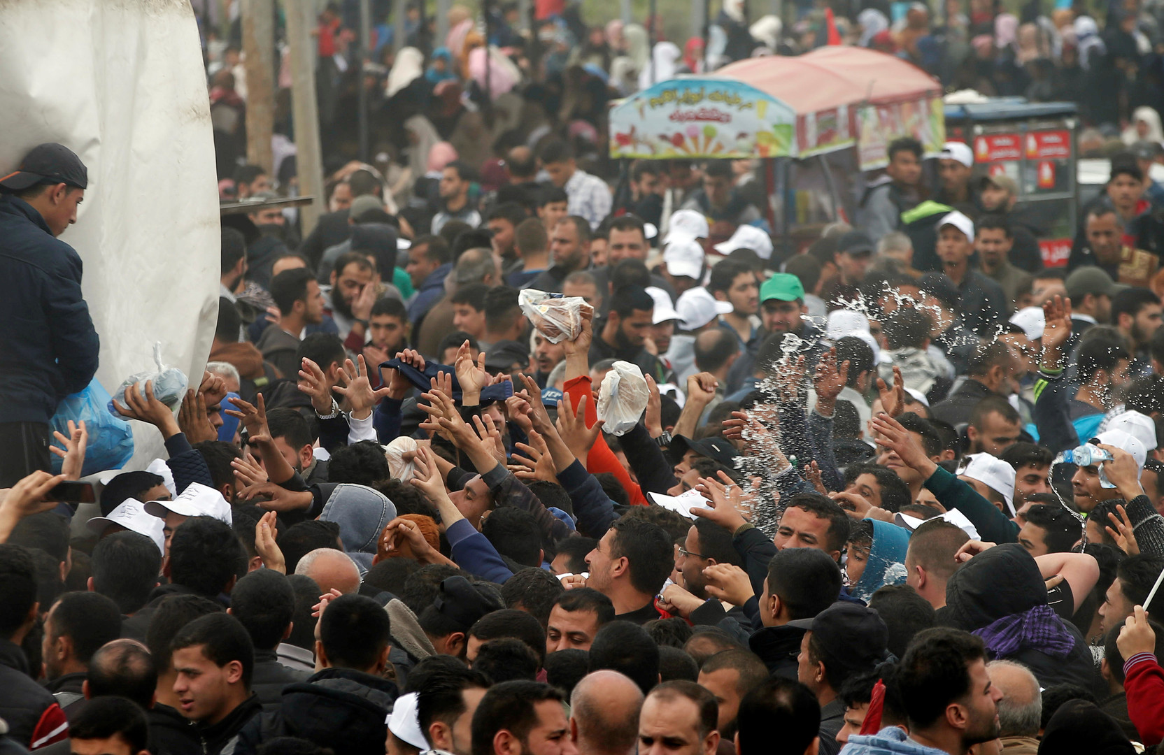 «Grande marche du retour» : 15 morts et au moins 350 blessés palestiniens (PHOTOS)