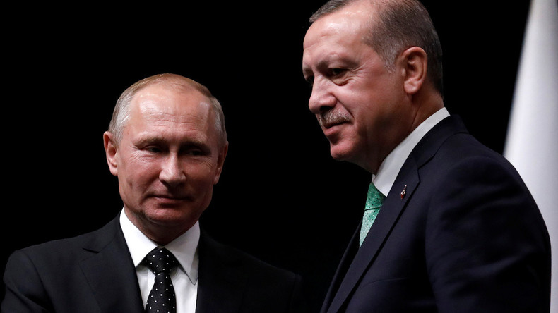 Vladimir Poutine en Turquie pour renforcer la coopération entre les deux pays et parler de la Syrie