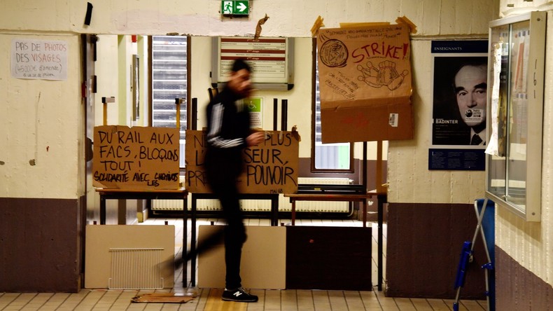 Blocage universitaire : des cocktails Molotov découverts à Tolbiac