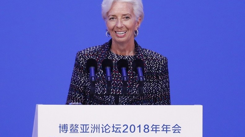 Depuis la Chine, la présidente du FMI annonce des «nuages plus sombres» sur la croissance mondiale