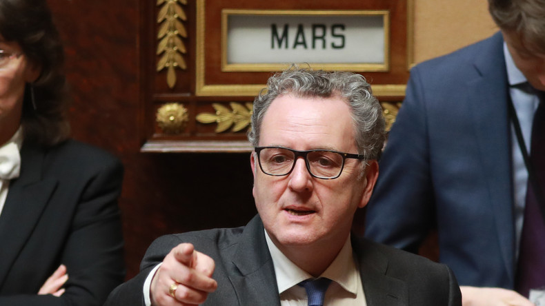 Sois député et tais-toi : les députés LREM priés de voter la loi «asile et immigration»