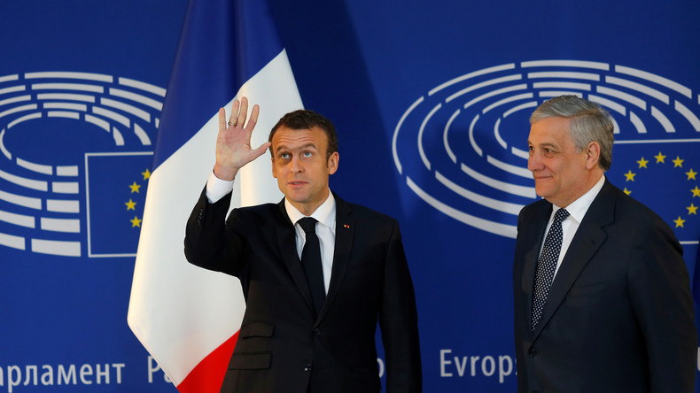 Macron fait son grand oral au Parlement de l'UE, dans un contexte européen défavorable