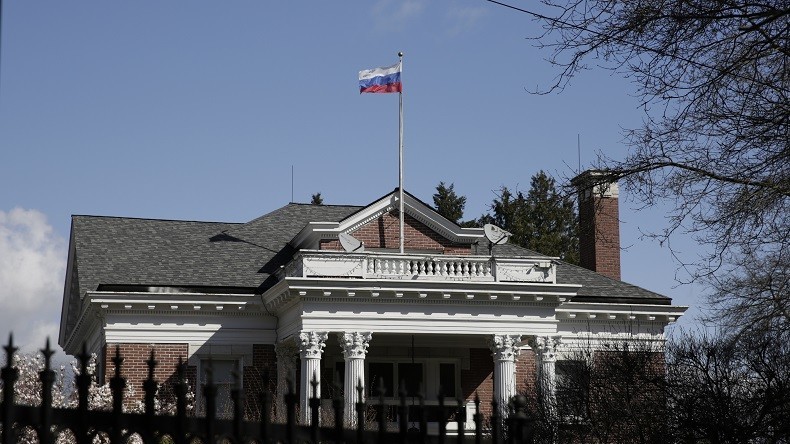 Intrusion américaine au consulat russe de Seattle : Moscou dénonce une violation du droit (IMAGES)