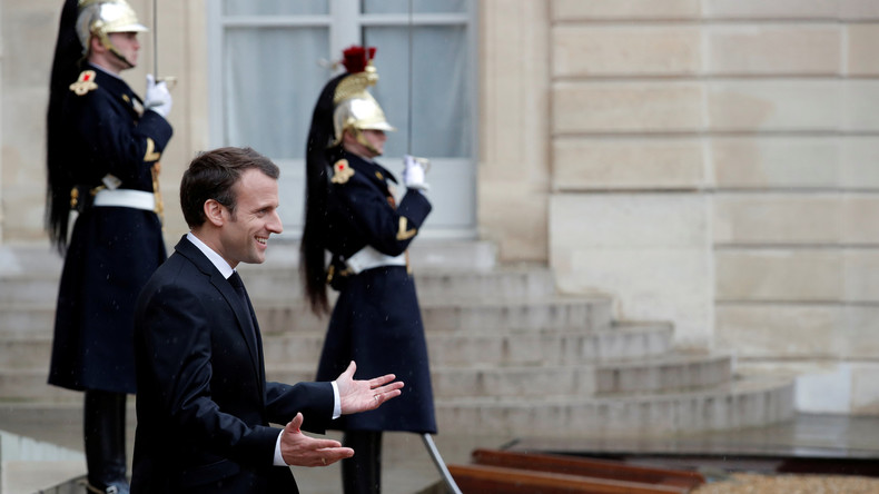 «On nous prend pour des imbéciles !» : Macron a-t-il vraiment payé lui-même sa taxe d'habitation ?
