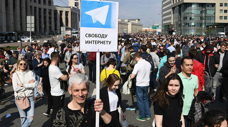 Des manifestants se rassemblent à Moscou pour soutenir l'application cryptée Telegram