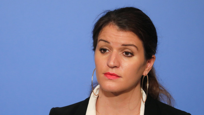 Marlène Schiappa, au pied des cités de Trappes : «Nous n’avons vu que deux femmes !»