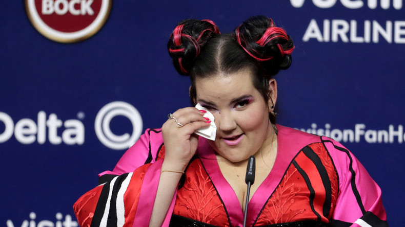 Une Néerlandaise parodie la chanson de l'Eurovision en évoquant Gaza, Israël furieux