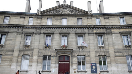 Paris : la police critiquée après l'arrestation de mineurs qui occupaient le lycée Arago