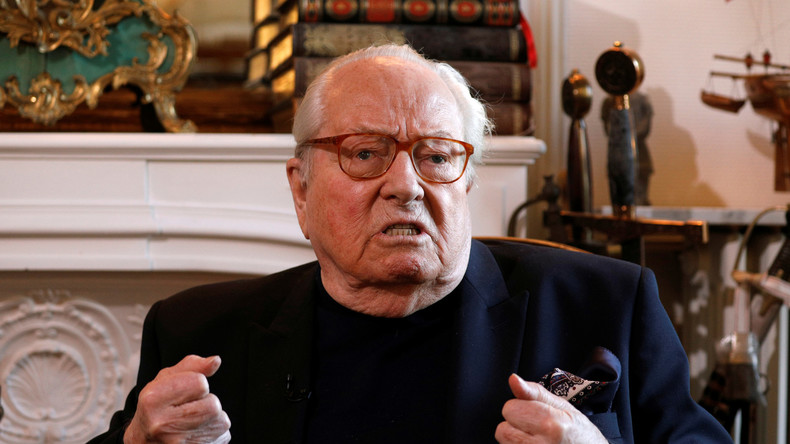 Changement de nom du FN : pour Jean-Marie Le Pen, «c'est le coup le plus rude que le FN ait reçu»
