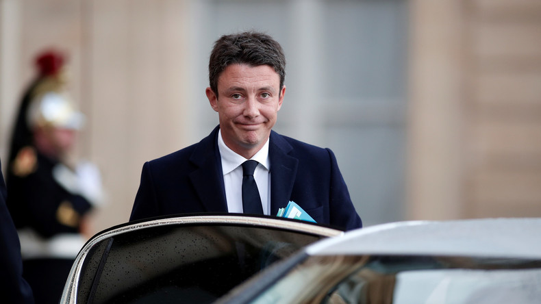 Griveaux justifie la loi fake news en évoquant «des tombereaux d'injures» sponsorisés sur Internet
