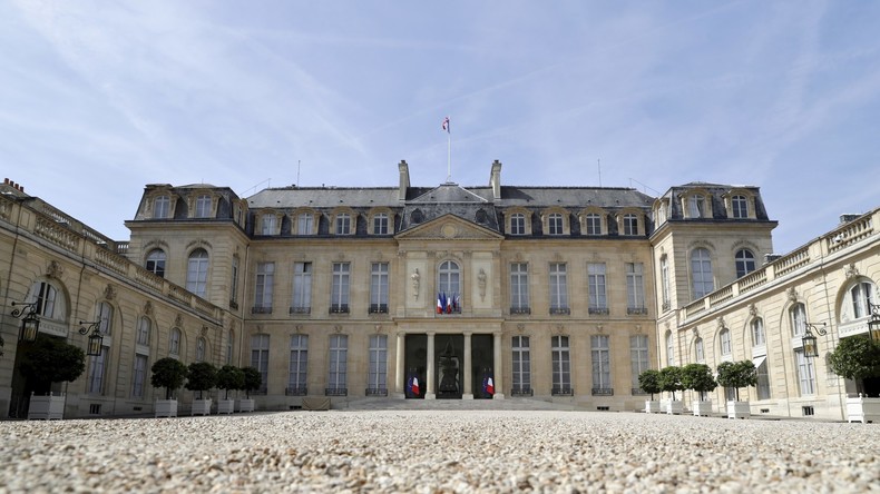 La gamme de produits dérivés de l'Elysée inspire les réseaux sociaux