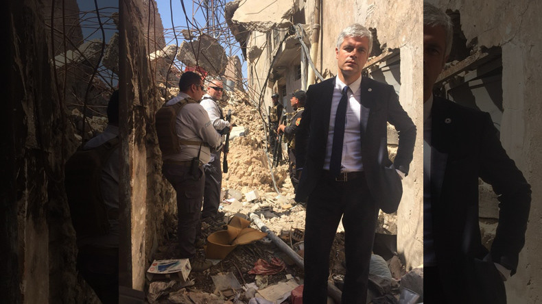 Une photo de Laurent Wauquiez dans les ruines de Mossoul régale les internautes