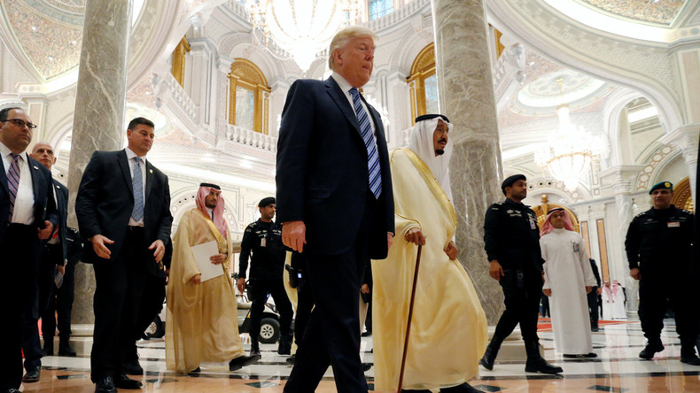 Contre l'Iran et le Venezuela, Trump obtient de Riyad une augmentation de la production de pétrole