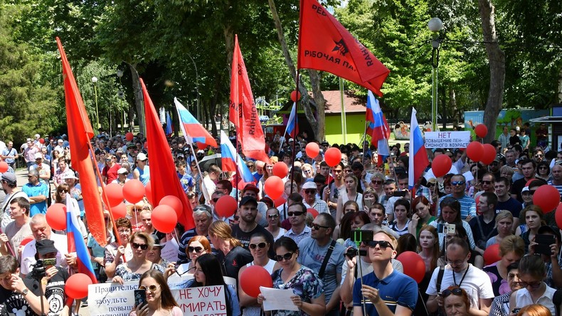Des milliers de Russes manifestent dans tout le pays contre la réforme des retraites