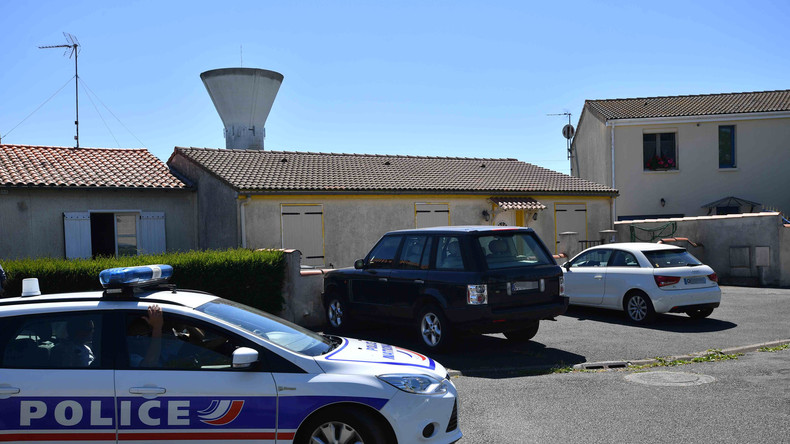 Projets d'attaques de l'ultra-droite : le chef de file présumé du groupe libéré sous conditions