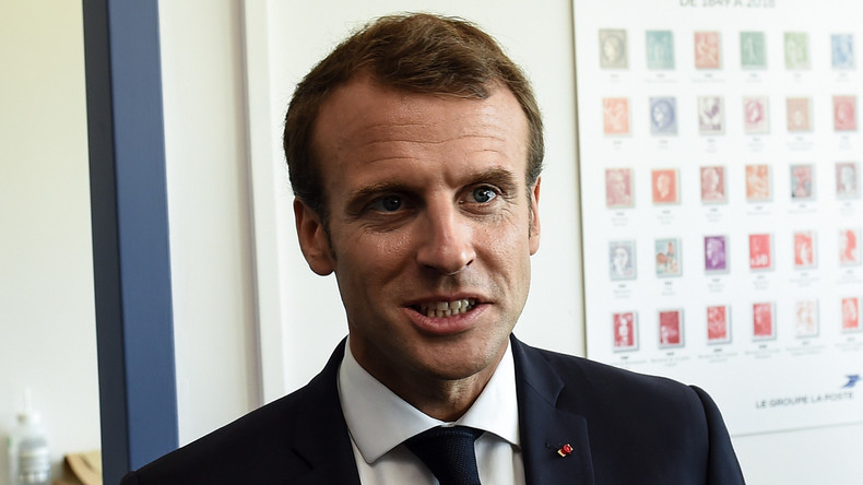 #AllonsChercherMacron : les internautes réagissent au défi lancé par le chef de l'Etat