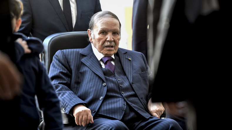 Un rassemblement contre le cinquième mandat d'Abdelaziz Bouteflika perturbé à Alger (PHOTOS, VIDEO)