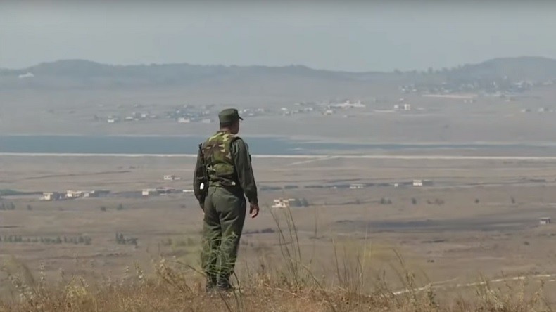 Depuis la Syrie, le reporter de RT France analyse les enjeux liés au plateau du Golan (REPORTAGE)