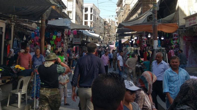 Relancer l'économie, reconstruire les infrastructures : les nouveaux défis de la Syrie (REPORTAGE)