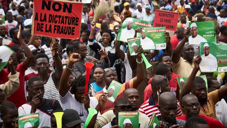 Des milliers de Maliens manifestent à Bamako contre la réélection d'Ibrahim Boubacar Keïta