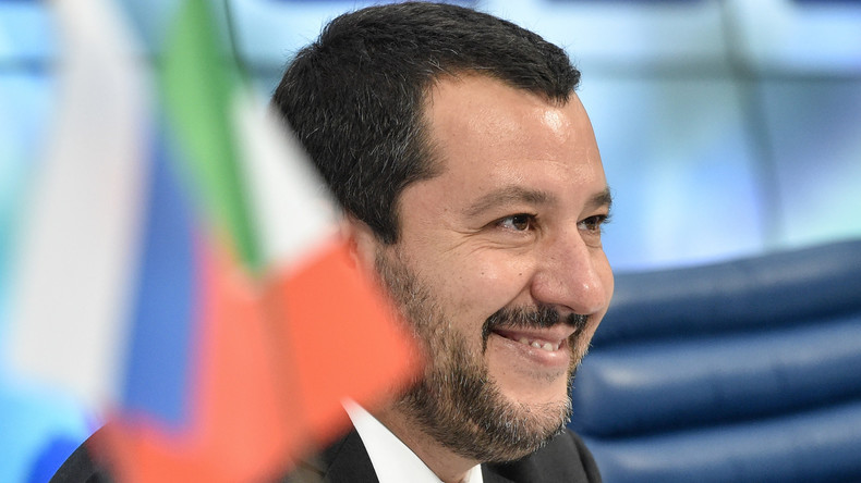 Italie : qualifié de xénophobe par L'Express, Matteo Salvini envoie des «bisous» aux «bien-pensants»