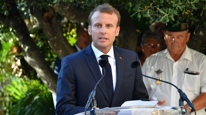 L’image d’Emmanuel Macron auprès des Français continue de se détériorer . 5b7dc56e488c7b8b4a8b4568