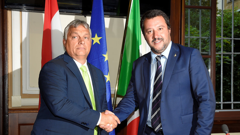 Viktor Orban désigne Emmanuel Macron comme son principal adversaire en Europe