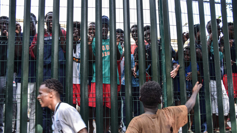 Le Maroc s’attaque aux réseaux de passeurs en déplaçant les migrants