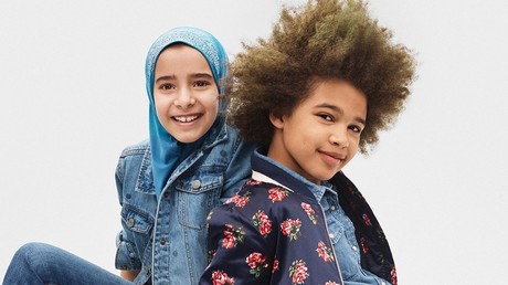 Fillette voilée sur une pub GAP : collaboration des industries occidentales avec l'islamisme ?