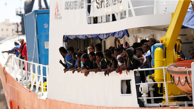 L'Italie a-t-elle fait révoquer le pavillon panaméen de l'Aquarius ?