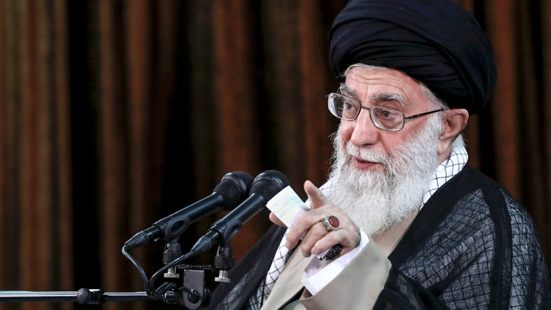 L'ayatollah Khamenei accuse l'Arabie saoudite et les Emirats d'avoir financé l'attaque d'Ahvaz