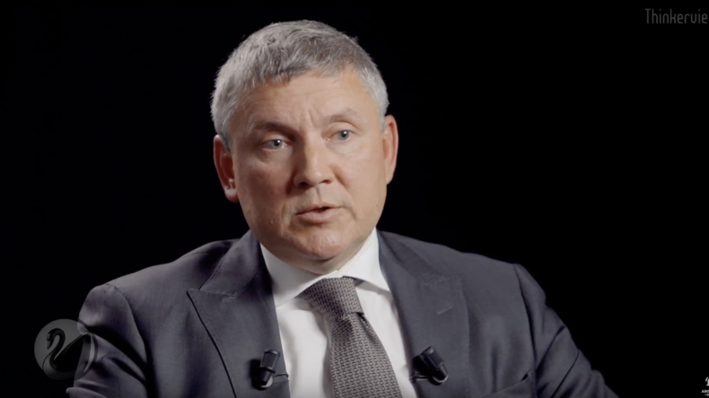 «La Russie une menace pour la France» ? Le numéro deux de l'ambassade de Russie s'étonne (VIDEO)