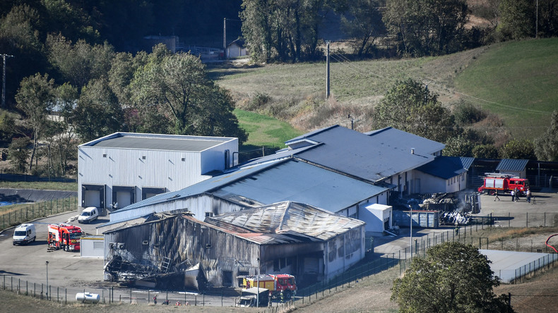 Destruction partielle d'un abattoir dans l'Ain : un incendie criminel, les vegans pointés du doigt